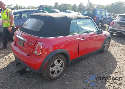 2006 Mini Cooper z USA, uszkodzony, nr VIN WMWRF33556TG13821